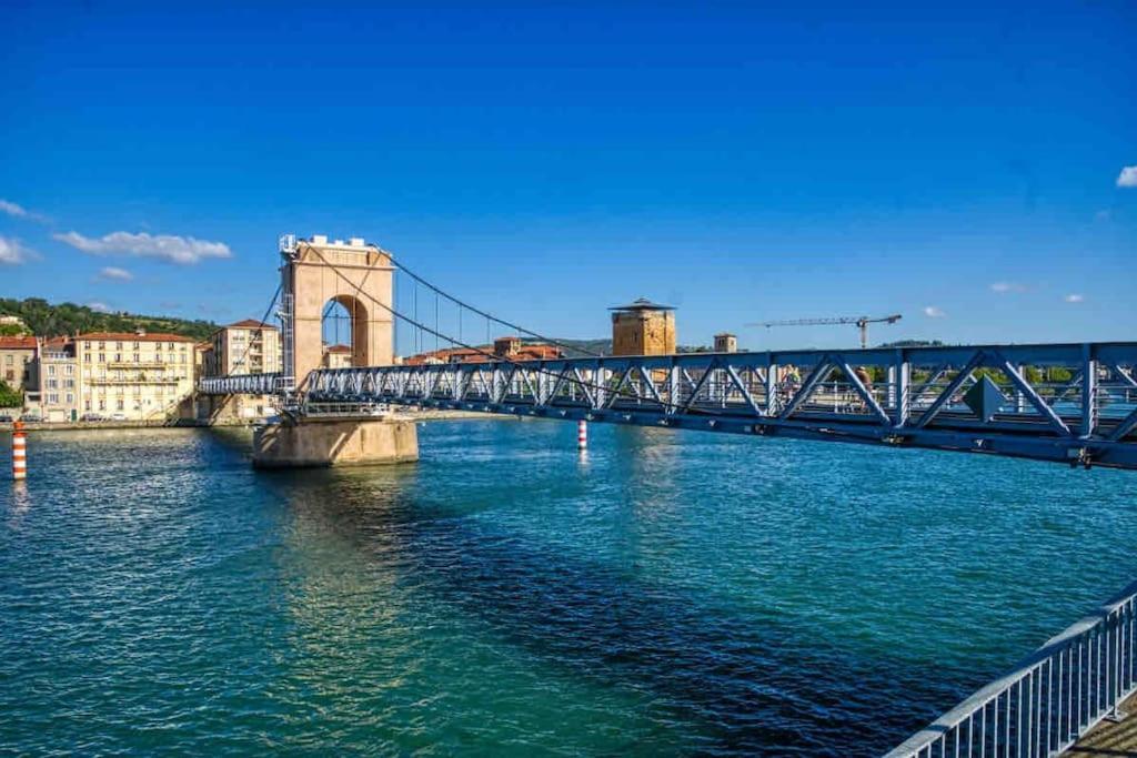 Apartment Magnifique T2 Place De La Cathedrale Et Passerelle *